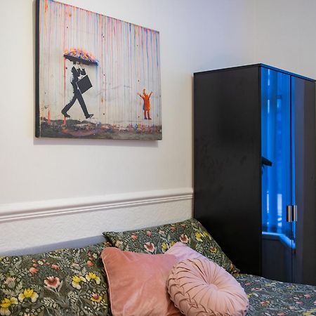 Cozy Rooms In Shared Accommodation Near Anfield Stadium With Parking And Wifi Liverpool Luaran gambar